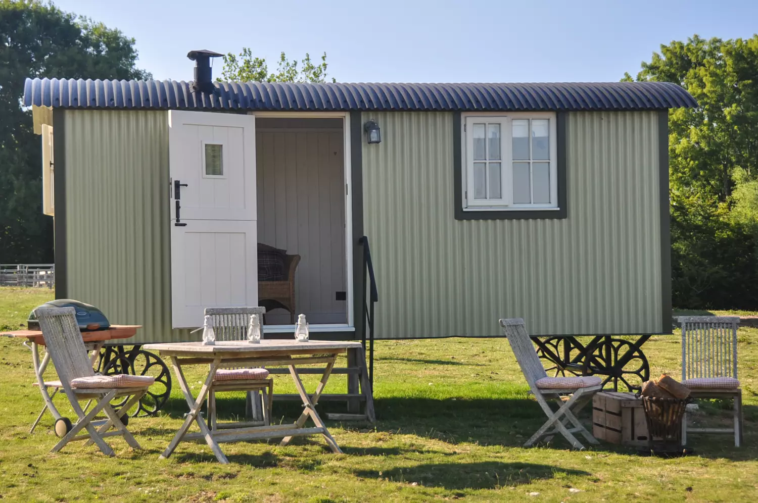Tenterden Trout Shepherds Hut July2020(C)